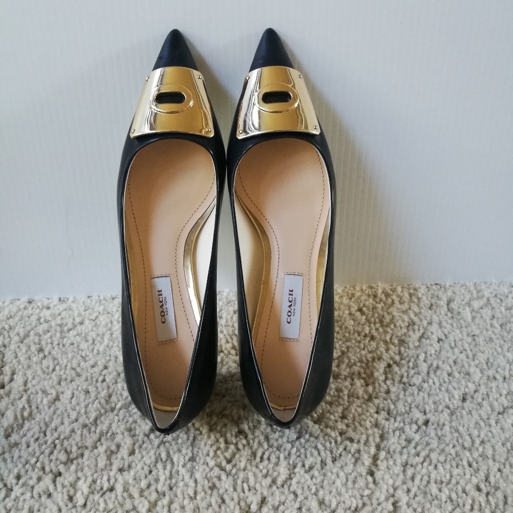 Pristine and Rare Coach leather pump